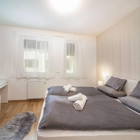 Grace Pine Apartment 1 Budapest Eksteriør billede