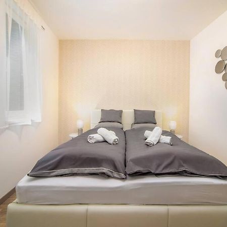 Grace Pine Apartment 1 Budapest Eksteriør billede