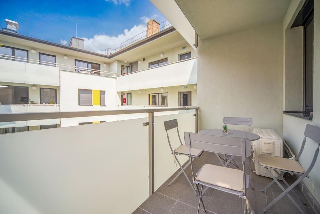 Grace Pine Apartment 1 Budapest Eksteriør billede
