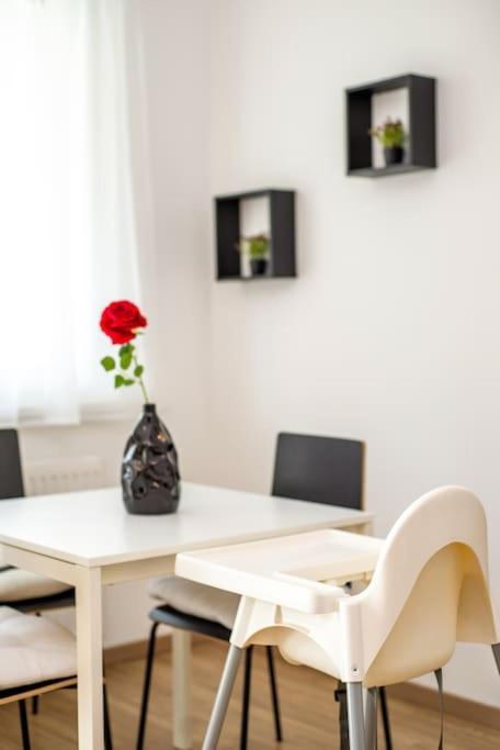 Grace Pine Apartment 1 Budapest Eksteriør billede