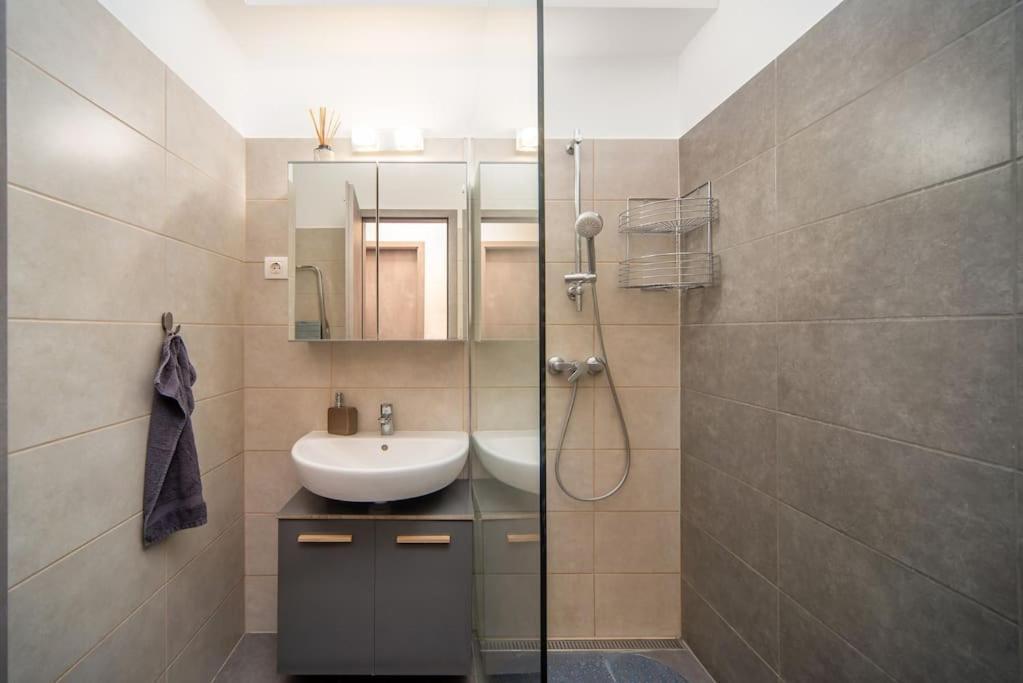Grace Pine Apartment 1 Budapest Eksteriør billede